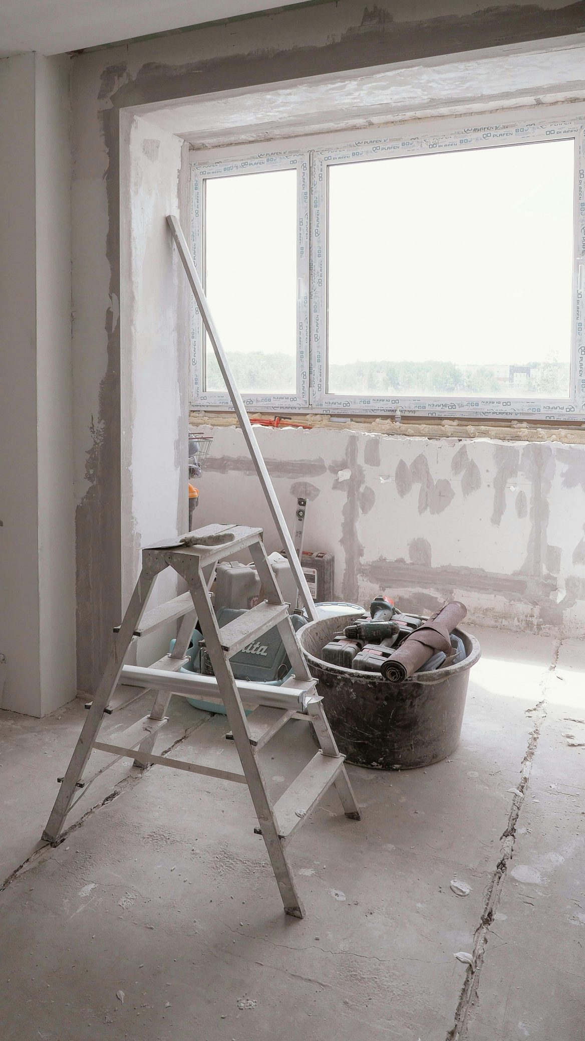 Finishing Contractor Contractor Won’t Finish the Job? 7 Steps to Take Control